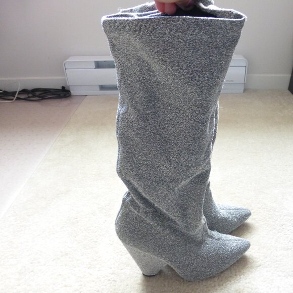 QUPID soft silver knit metallic boots - Picture 3 of 9